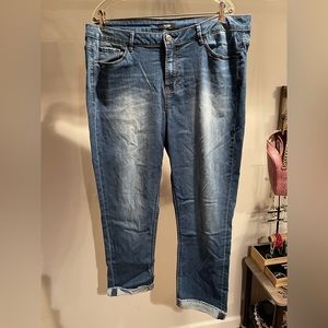 Kenzie plus size cuffed jeans size 18W